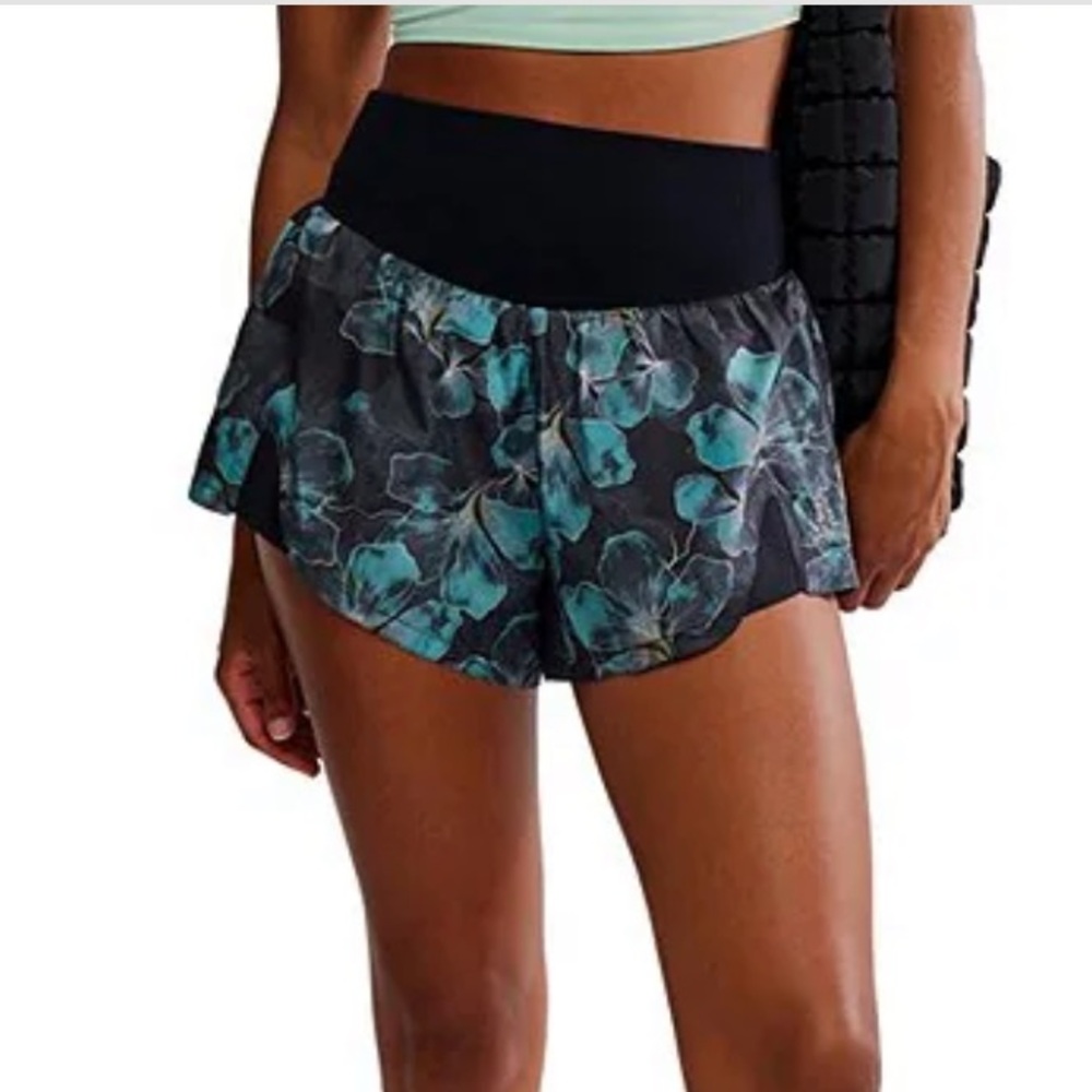 NWT FP Movement Carpe Diem Shorts Midnight Floral Large